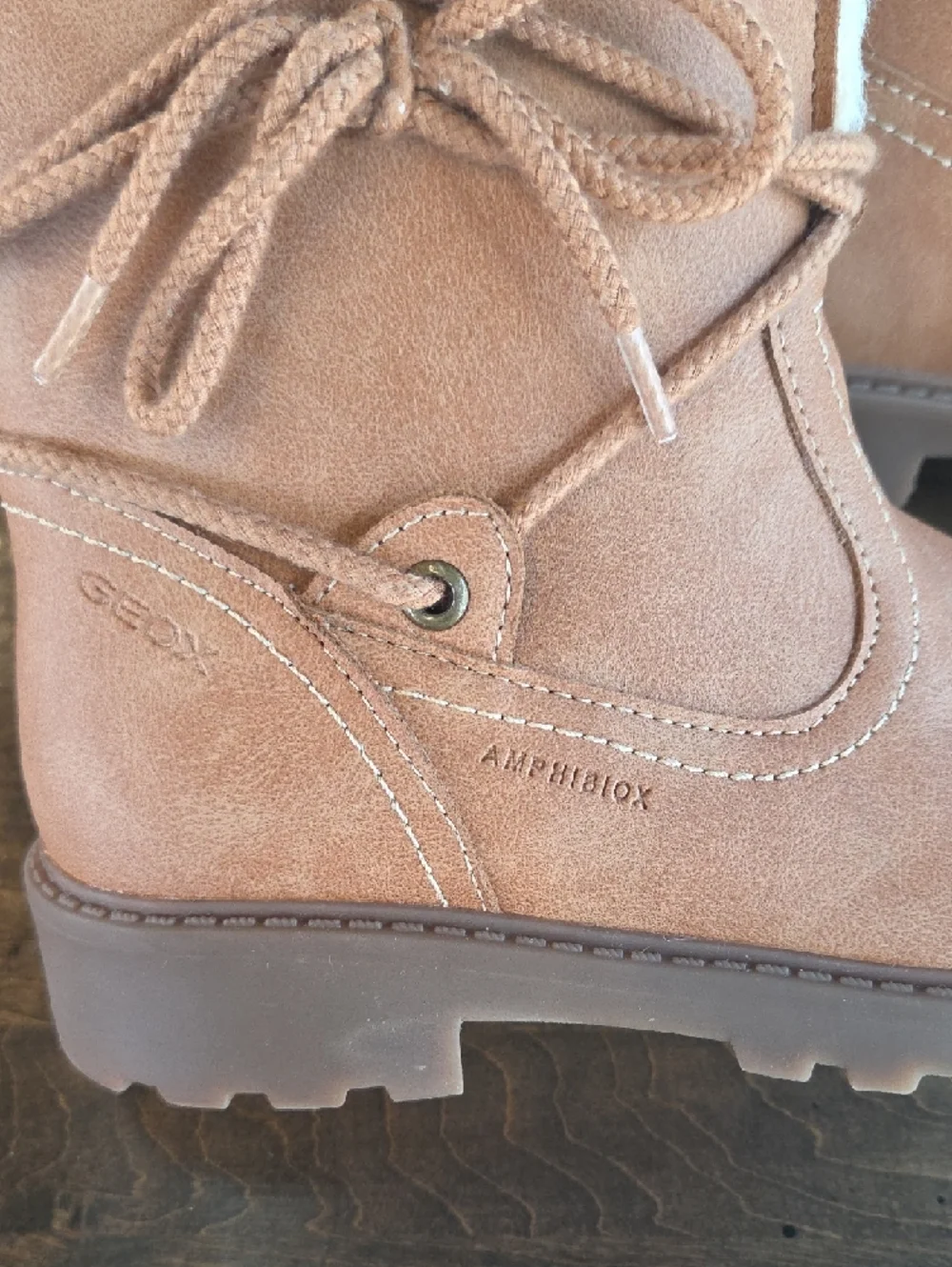 Geox Size 6 Women’s NEW Tan Waterproof Leather Winter Boots with White Faux-Fur - Picture 2 of 10